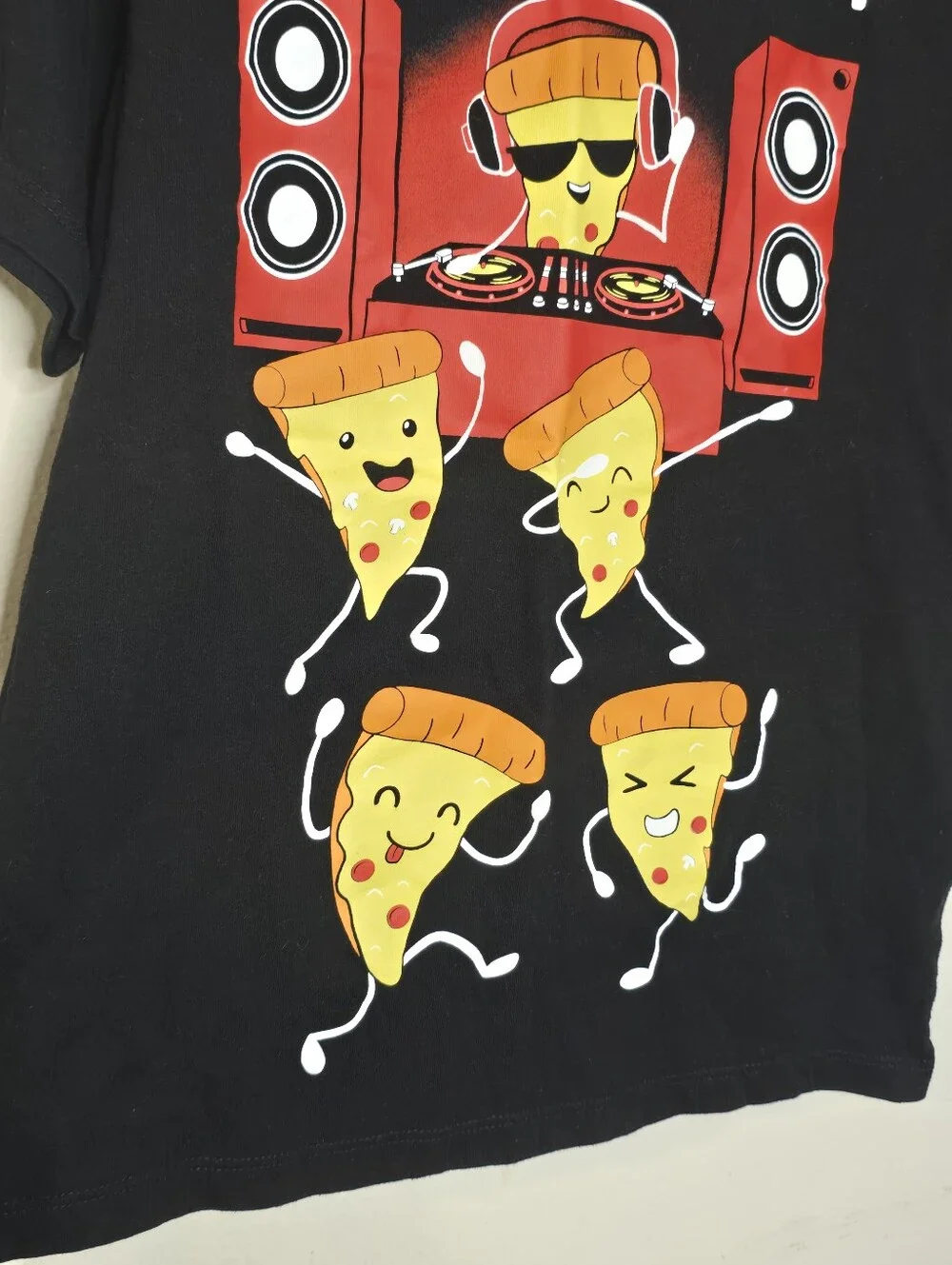 The Children's Place Boys T-Shirt Size 7/8 Black Pizza Party DJ Graphic Kids Tee